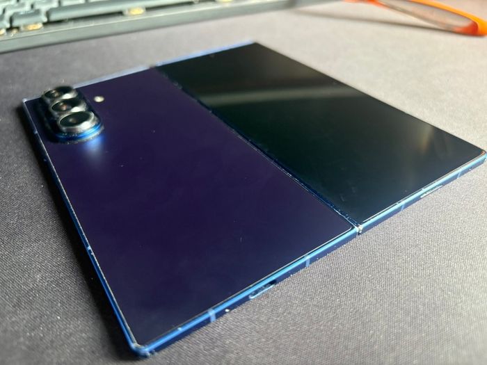 Samsung Galaxy Fold7 256GB Unlocked + Galaxy Watch