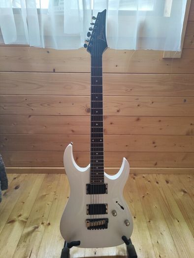 Ibanez rga 32