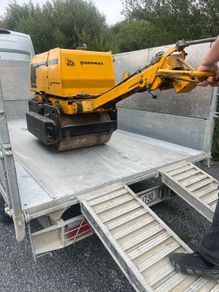 JCB Viberomax hand roller