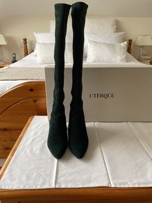 knee boots