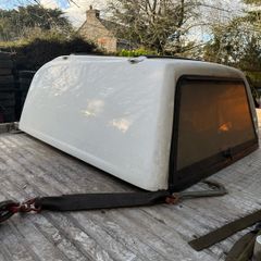 Toyota hilux canopy 04-2010