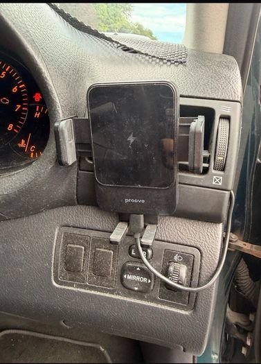 2004 Toyota Avensis