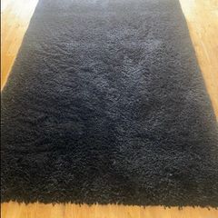 Black rug