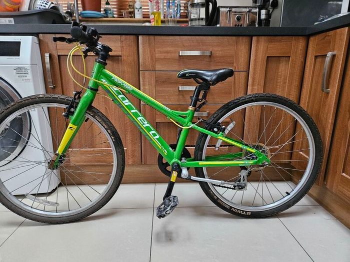 Carrera Abyss Kids 10.5" Alu frame bike