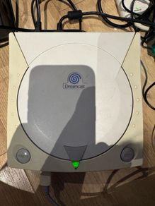Sega Dreamcast White modded with GDEmu, 1 controller and VMU
