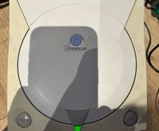 Sega Dreamcast White modded with GDEmu, 1 controller and VMU