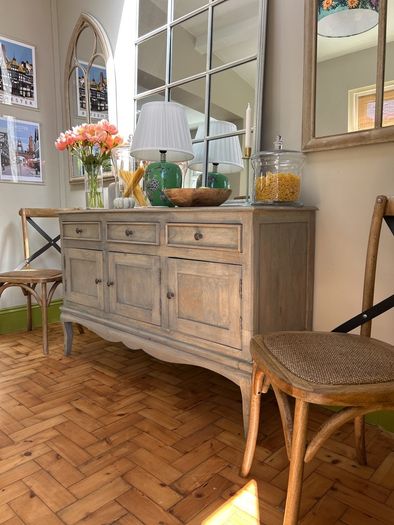 Beautiful Solid Wood Antique French Style Sideboard