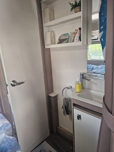 Caravan Swift Sprite Alpine 4 exclusive