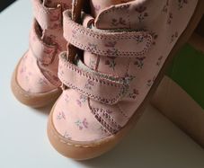Leather Girls Shoes size 27 (EU), 9 (UK)