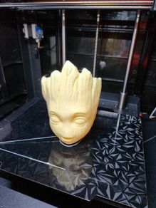 Groot planter pot