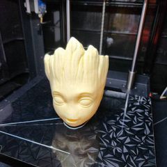 Groot planter pot