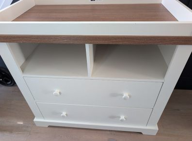 Baby changing unit