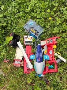toys