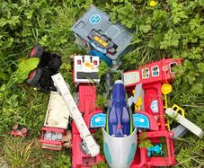 toys