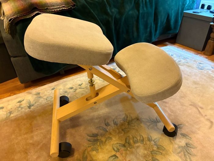 Wooden Kneeling Ergonomic Chair Orthopaedic Posture Stool Frame Seat Beige