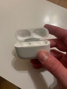 Apple Airpods Pro Charging Case (1s generation)