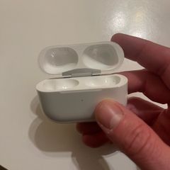 Apple Airpods Pro Charging Case (1s generation)