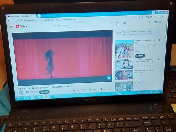 Sony Vaio Laptop, PCG-61511M, Windows 7 Professional, 32 bit, AMD Phenom II Triple Core Processor, 1.8GHz, 8GB Ram,