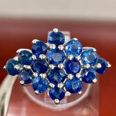 Silver ring with Blue Shapphires