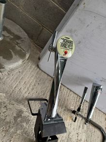 Orchard thieves tap