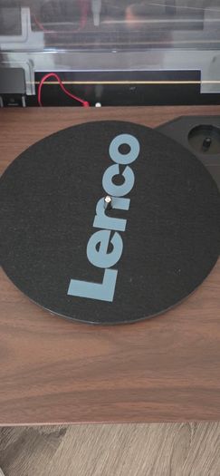 Lenco LS 100 Bluetooth Record Player With Speakers