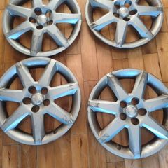 Prius  hubcaps 2004-2009