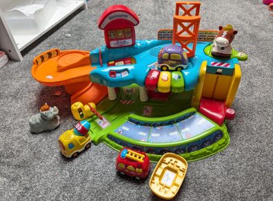 Toot toot cars