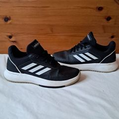 adidas courtsmash size 6 eu 39.5 black leather in excellent condition