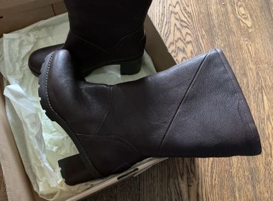 Ugg boots NEW