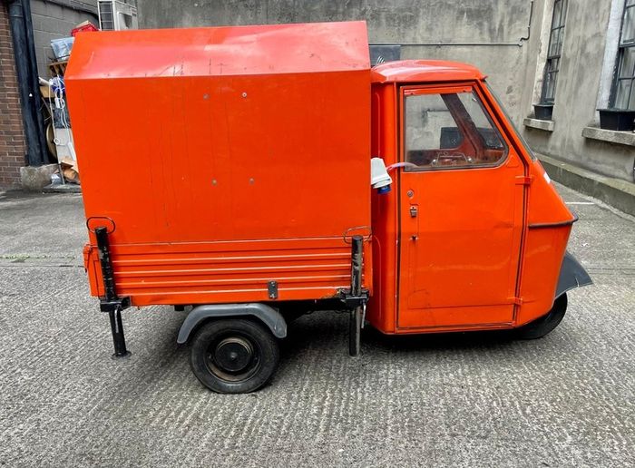 Food Truck - Piaggio Ape / Tuk Tuk