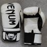 14oz Venum Boxing Gloves and Ab Roller Image 2
