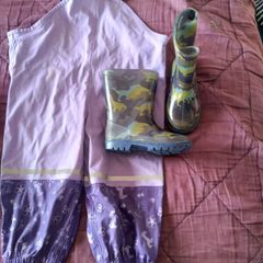Rain dungarees age 12 to 24 months and boots