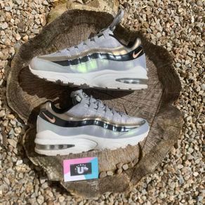 Premium Nike Air Max 95 SE Metallic