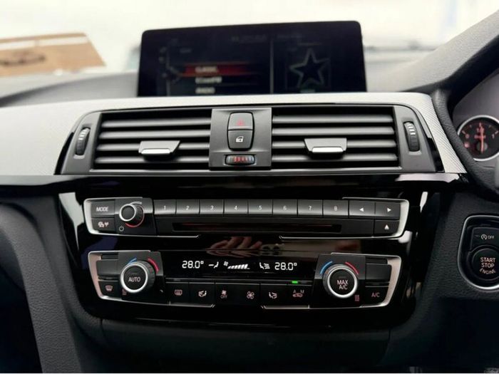 BMW 3-Series 2016