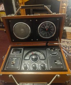 Alarm clock radio