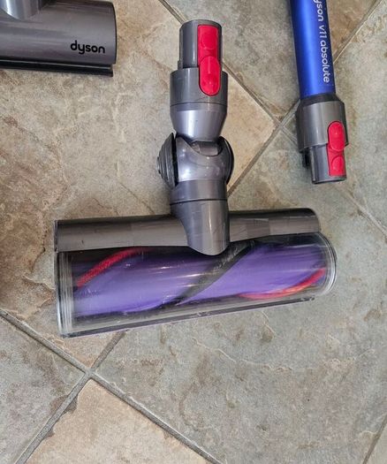 Dyson V11 absolute