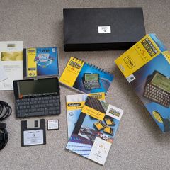 Psion Series 5 PDA computer