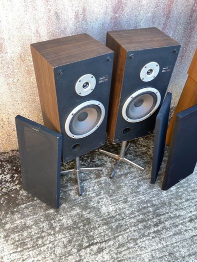 Sony speakers 2 pairs in great condition