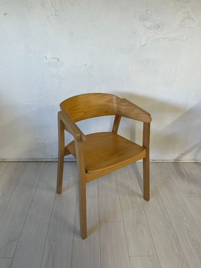 Lincoln B Chair