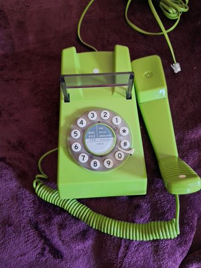 Retro style phone