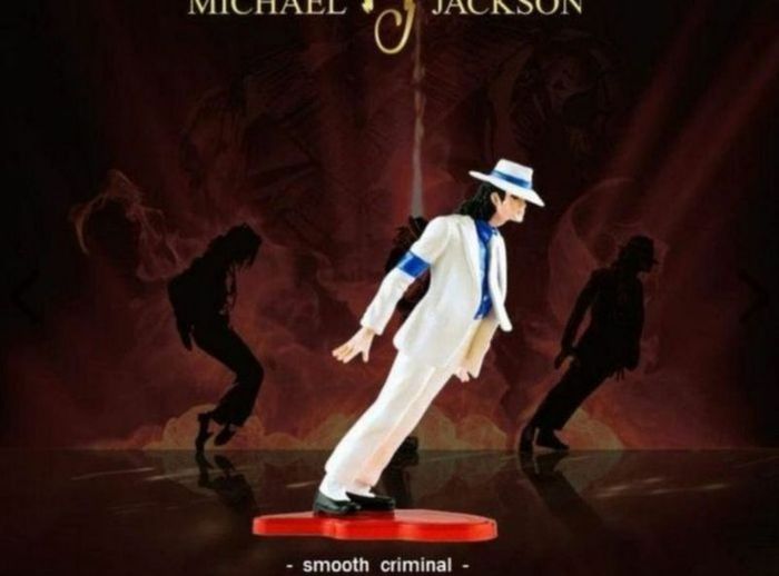Jackson Action Figures X 5