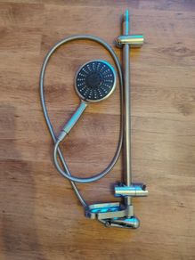 Shower head and shower bar