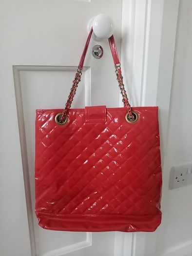 Ladies stylish shoulder bag