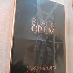 BLACK OPIUM YVES SAINT LAURENT Eau de Parfum Vaporisateur Natural Spray 90ml