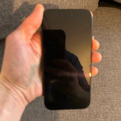 iPhone 16 black 128gb unlocked, 98% battery percentage