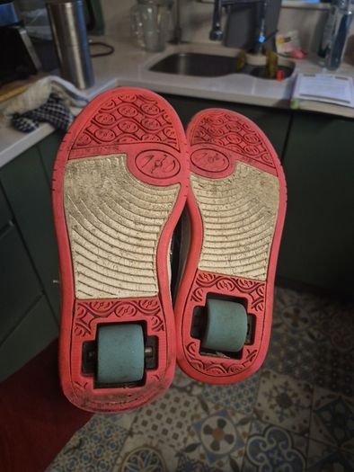 heelies