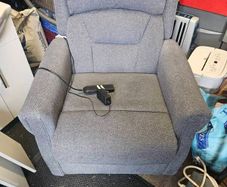 mobility chair reclining lift