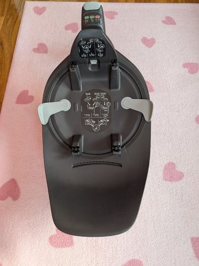 Cybex Balios pushchair bundle with Cloud T car seat.