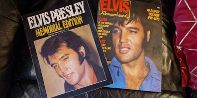 Two Rare Vintage Elvis Presley Magazines Elvis Remembered  & Memorial Edition !