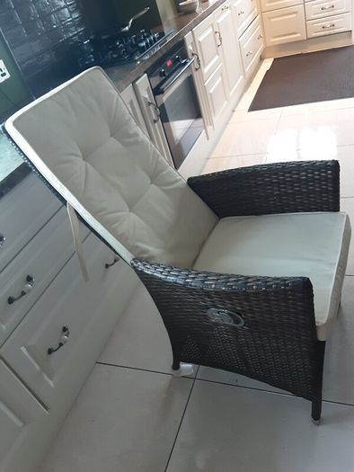 Rathwood reclining garden chairwith cushion, large footstool with cushion